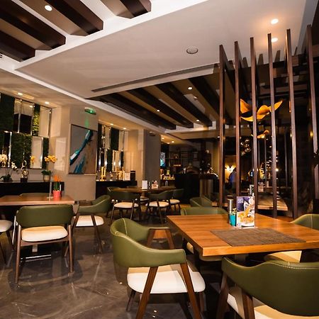 The Compass Hotel Amman Exterior photo